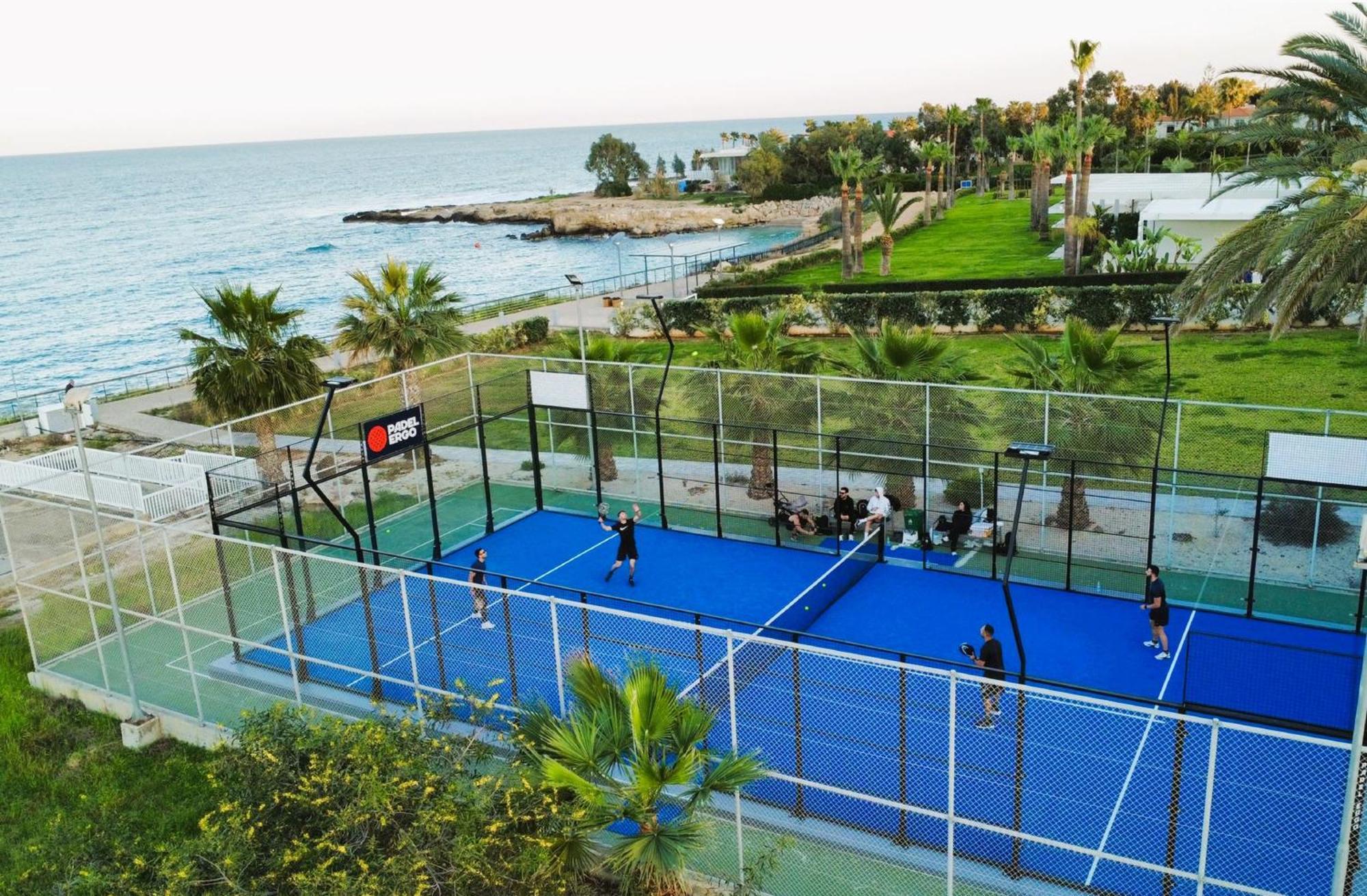 Lucile - Coralli Beachfront Apartment Paralimni Exterior foto